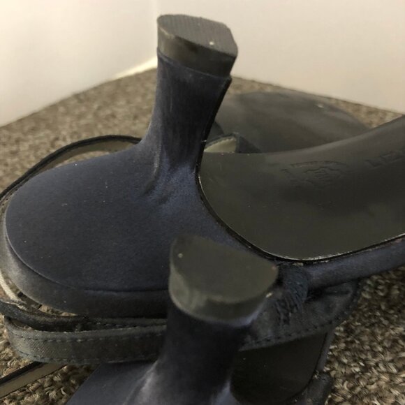 Liz Claiborne Navy Satin Heels - Picture 4 of 4
